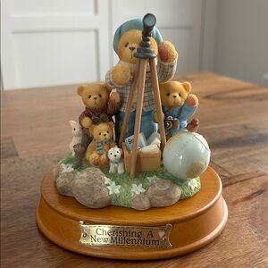 NWT, 1998 “Winfield” Figurine from Cherished Teddies, 476811